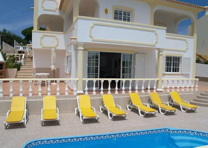 아파트 Sunny Poolview *